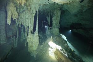 Cenote Diving in Cancun