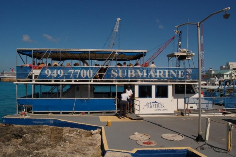 Cayman_Islands_Submarines