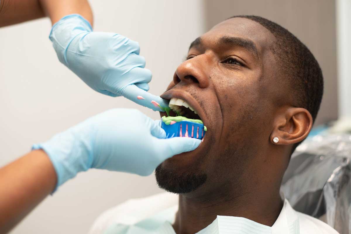 dentist-open-on-saturday