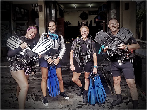 Blue Marlin Dive was the first ever established 5 Star PADI IDC Centre in the Gili Islands, Indonesia offering the full range of recreational, professional and technical diving options. Right from beginner level to professional Instructor training.