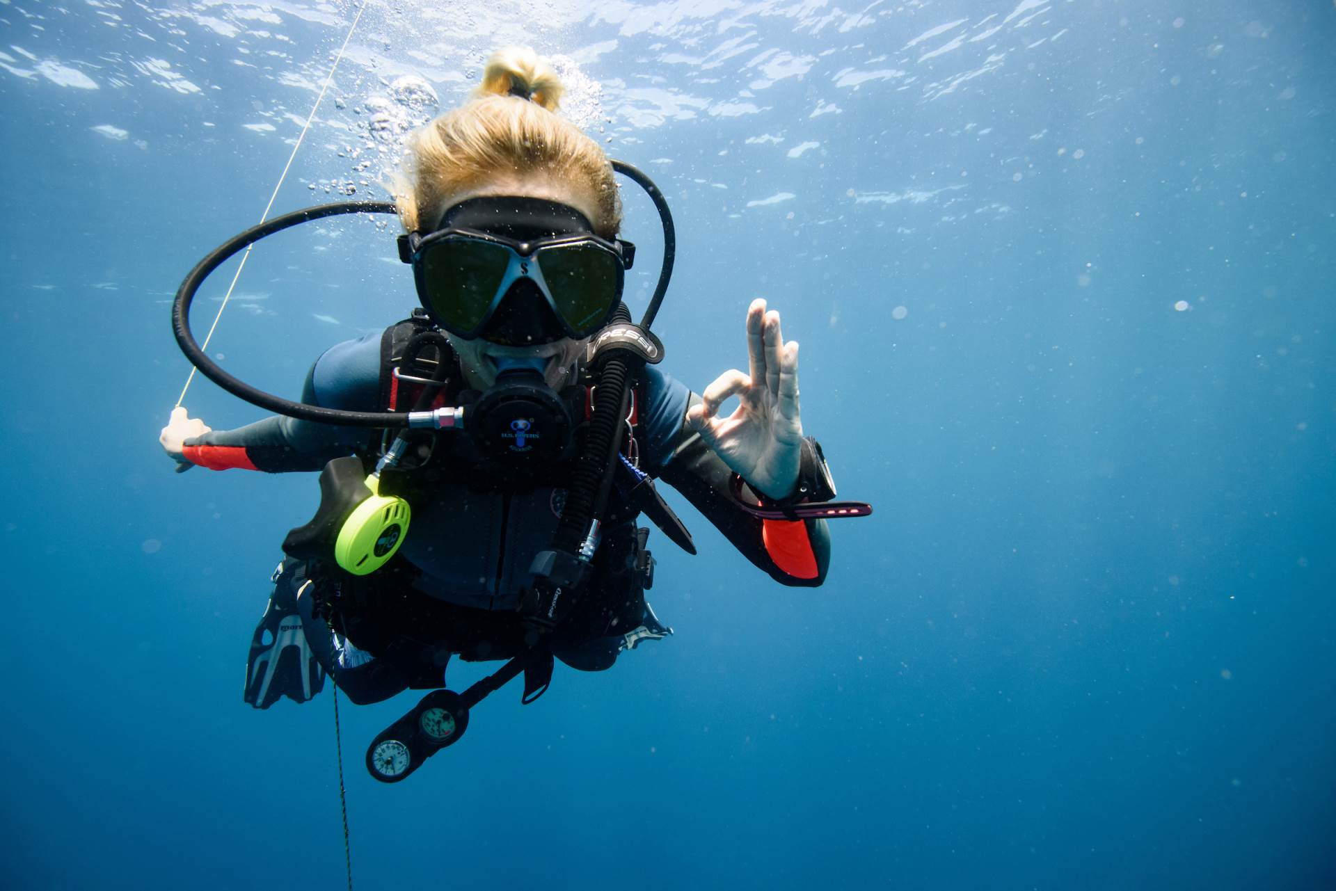 We offer different kind of scuba diving for different scuba divers. Deep dives, reef dives, drif dives...